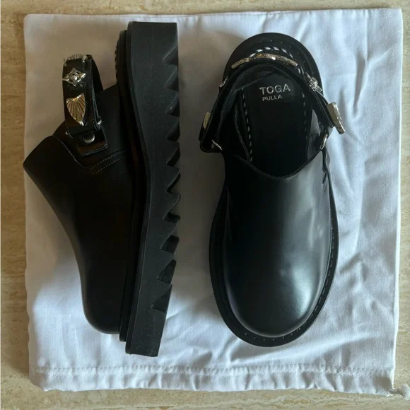 TOGA Pulla Black Mules with Silver Western Accents - Picture 2 of 4